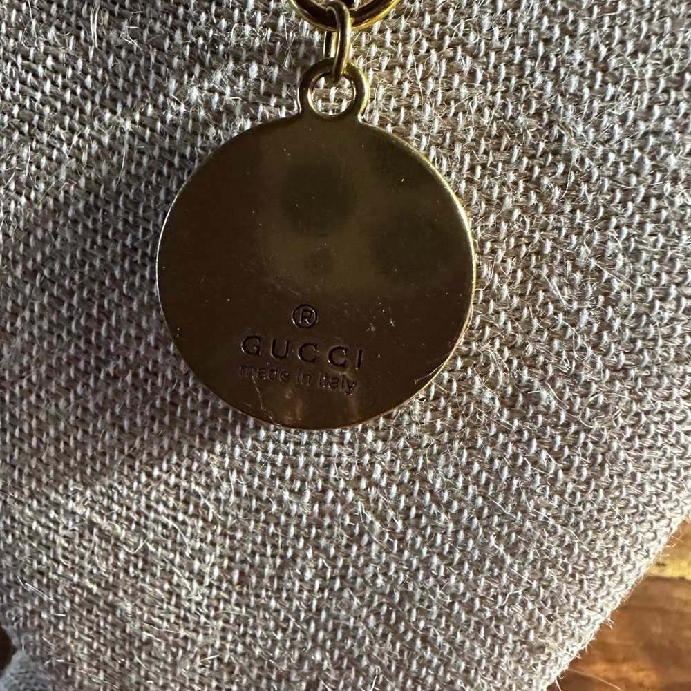 Gucci pendant on aftermarket Bee - Picture 4 of 7